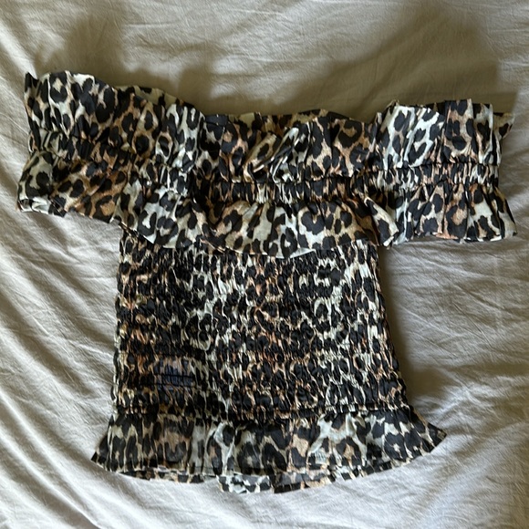 GANNI leopard smock off the shoulder top - worn once! - Picture 4 of 4